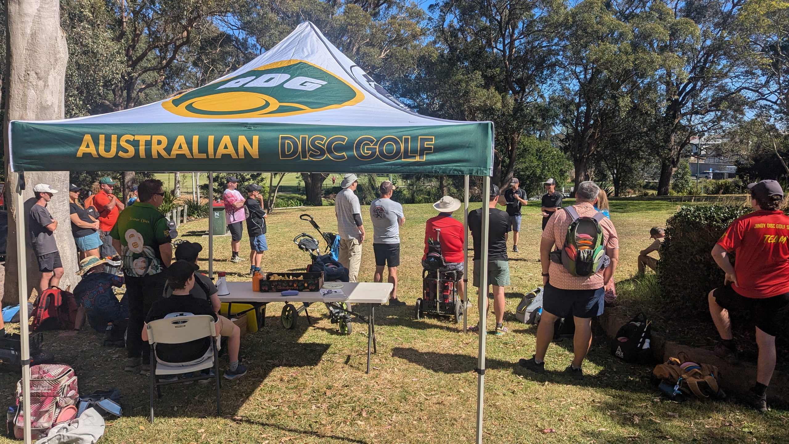 Discover Disc Golf: locals having their first throws on the course